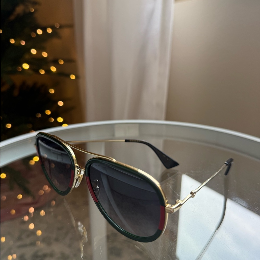 Gucci Aviator Sunglasses with Signature Web Stripe & Gold Frame - Picture 6 of 8